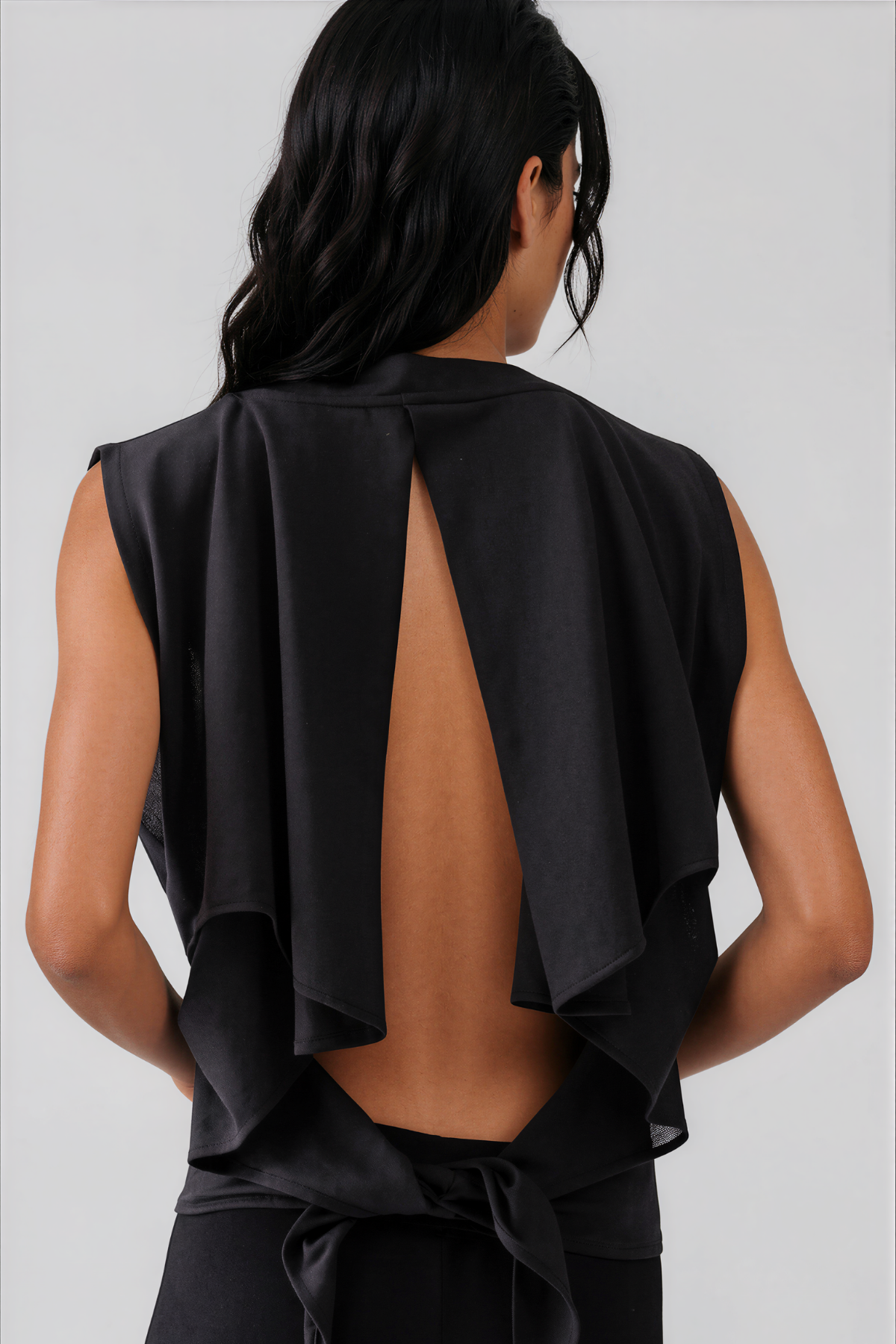 Ioab Backless Ruffle Pants Set