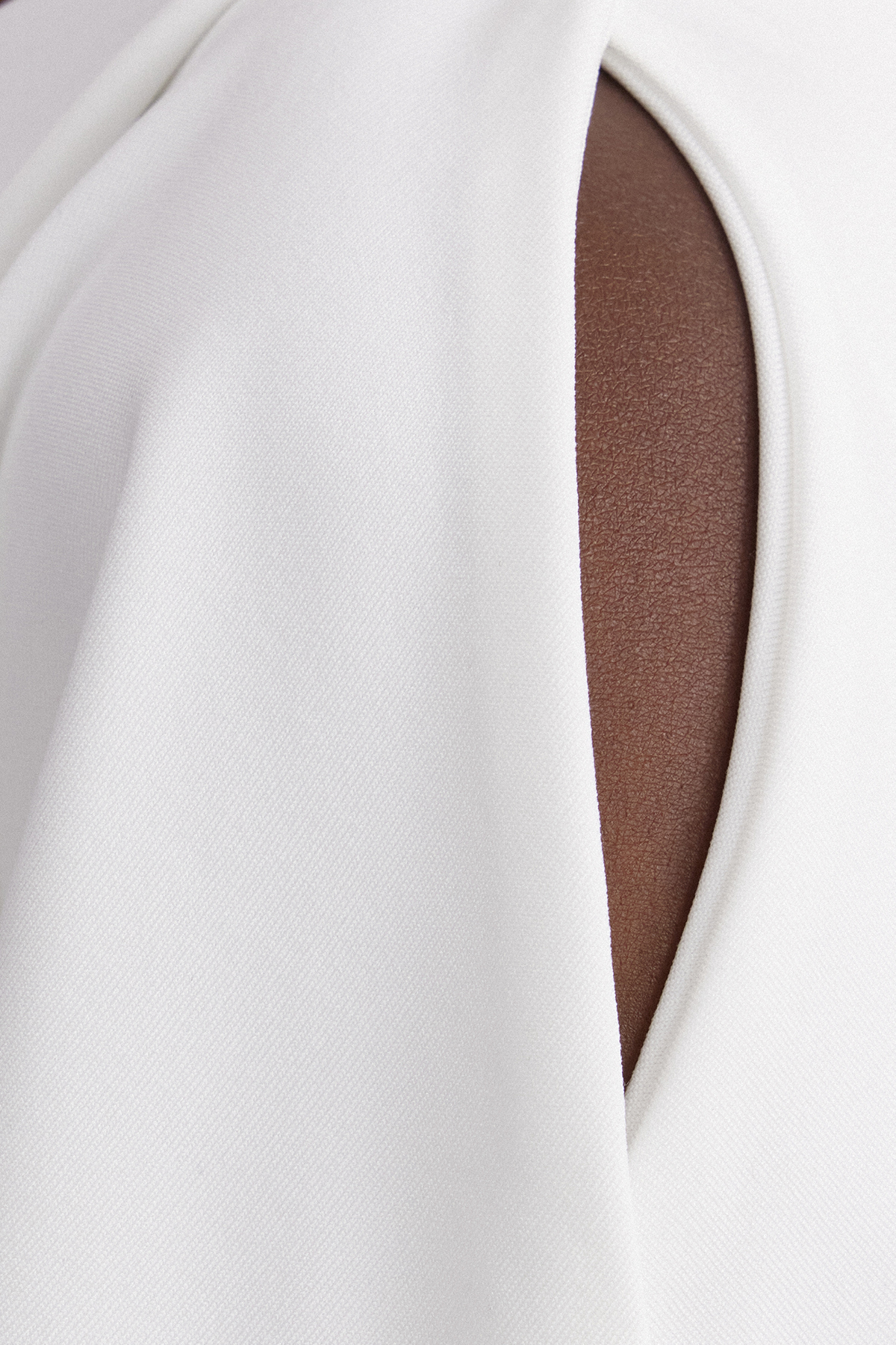Iodocus Cowl Neck Top In White