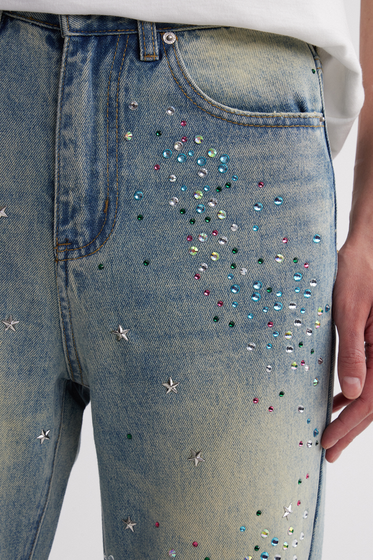 Irfan Rhinestone Barrel Jeans