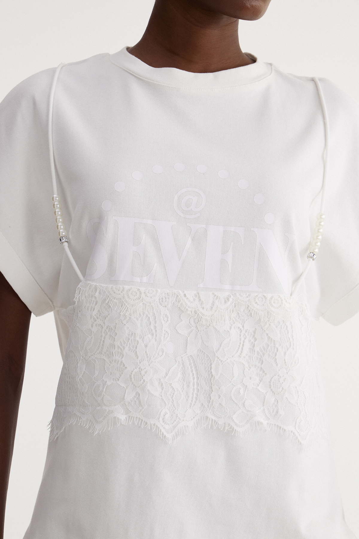 Isabeau Lace Pearl Top
