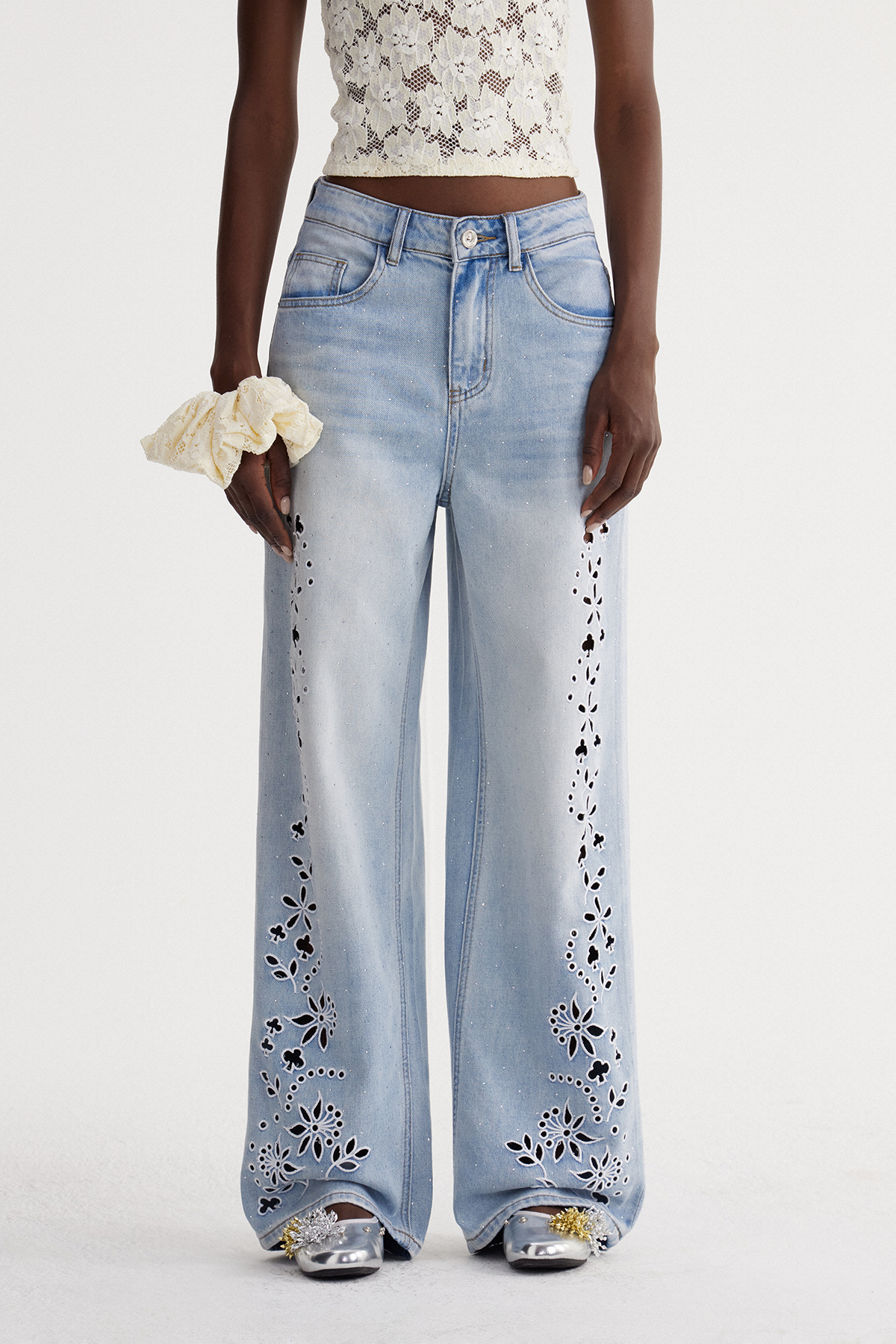 Isabele Cutout Rhinestone Jeans