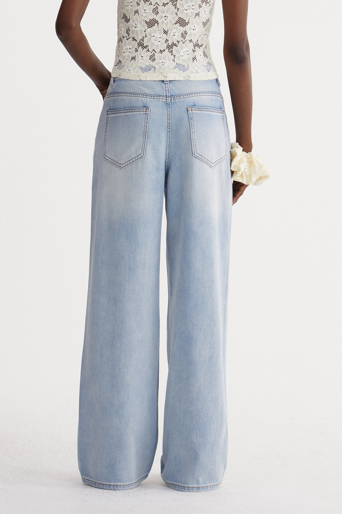 Isabele Cutout Rhinestone Jeans