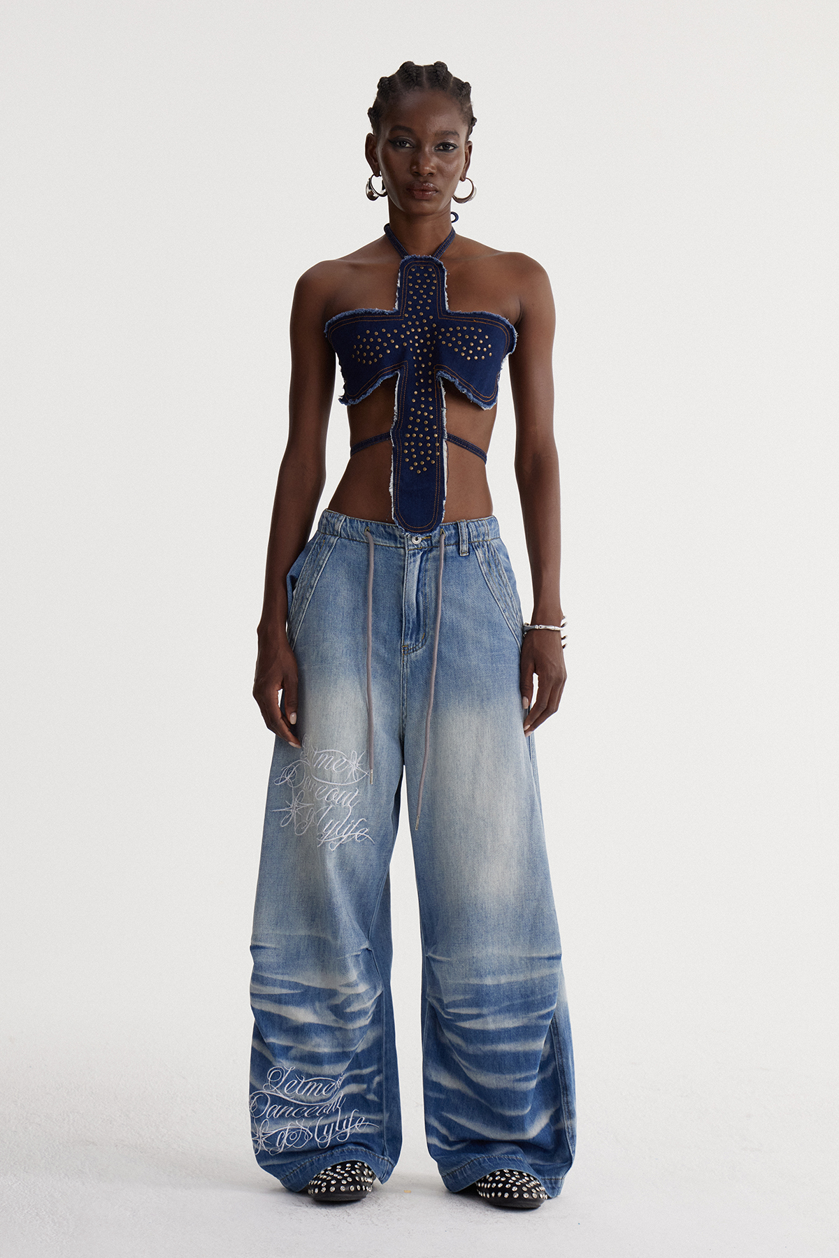Isao Embroidered Bleached Baggy Jeans