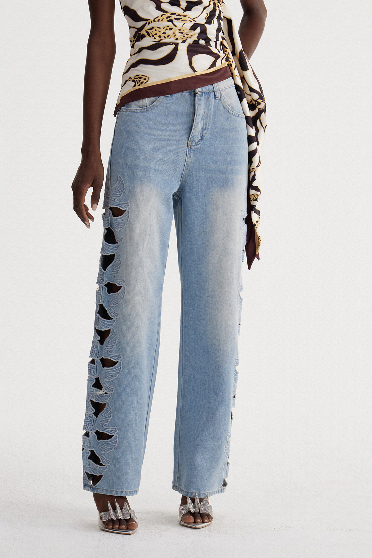 Ischys Cutout Barrel Jeans
