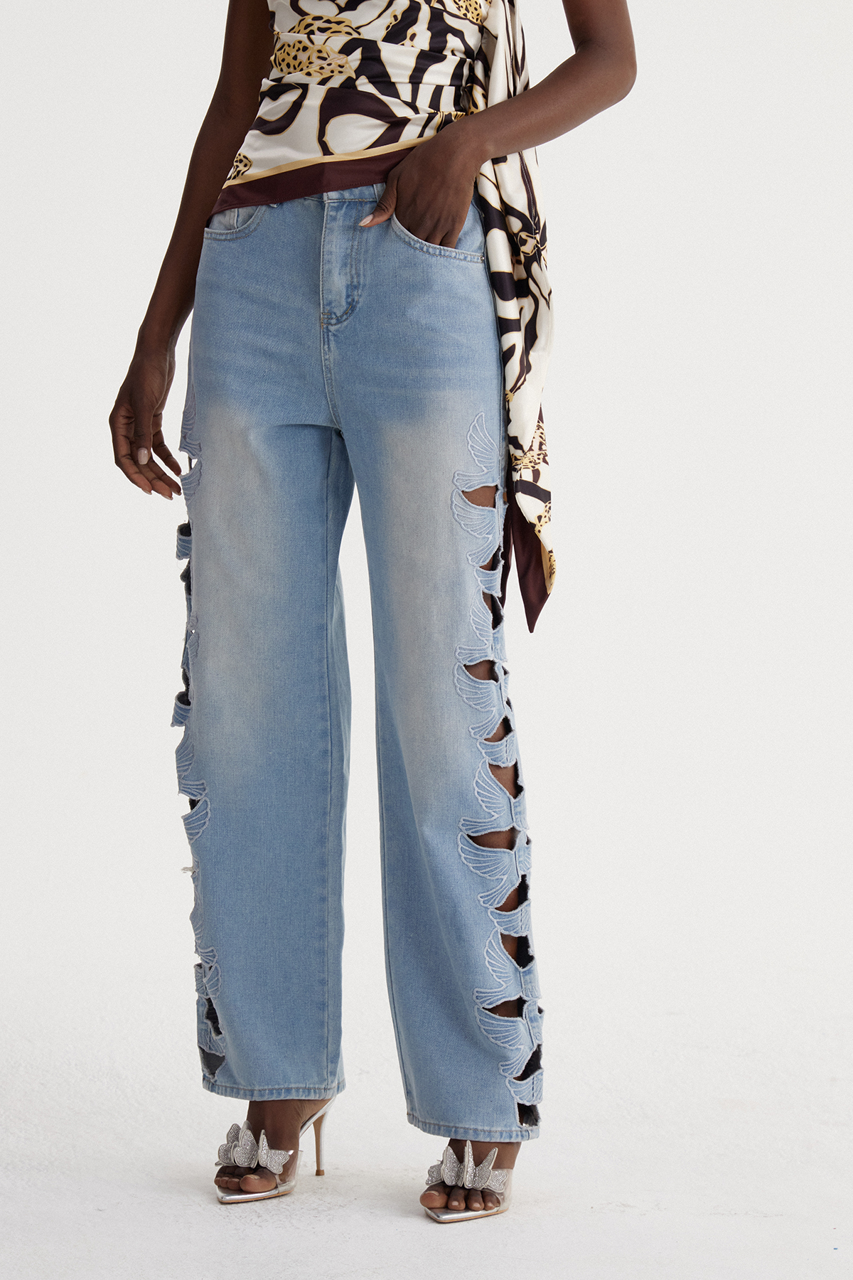Ischys Cutout Barrel Jeans
