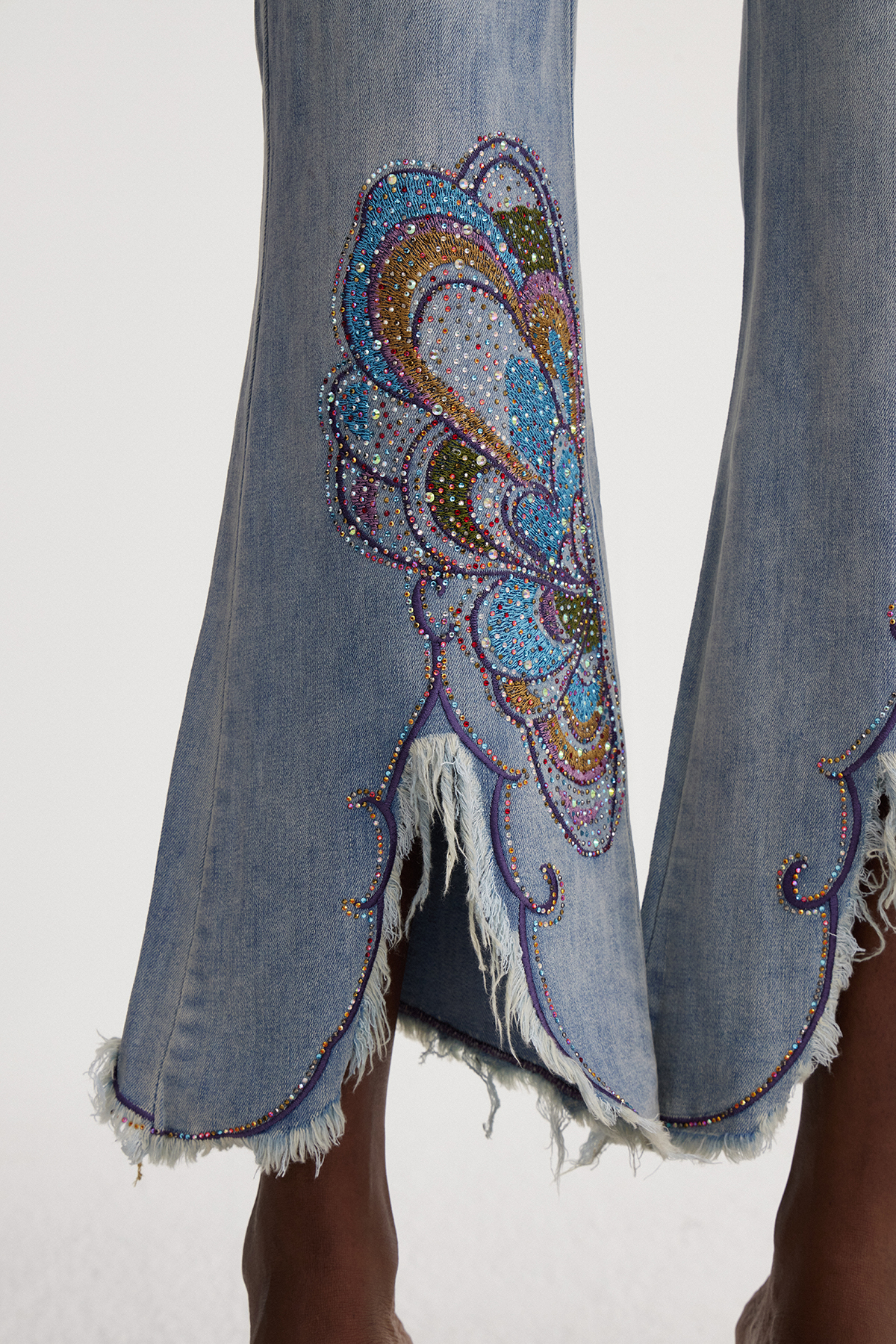 Iseut Rhinestone Butterfly Bootcut Jeans