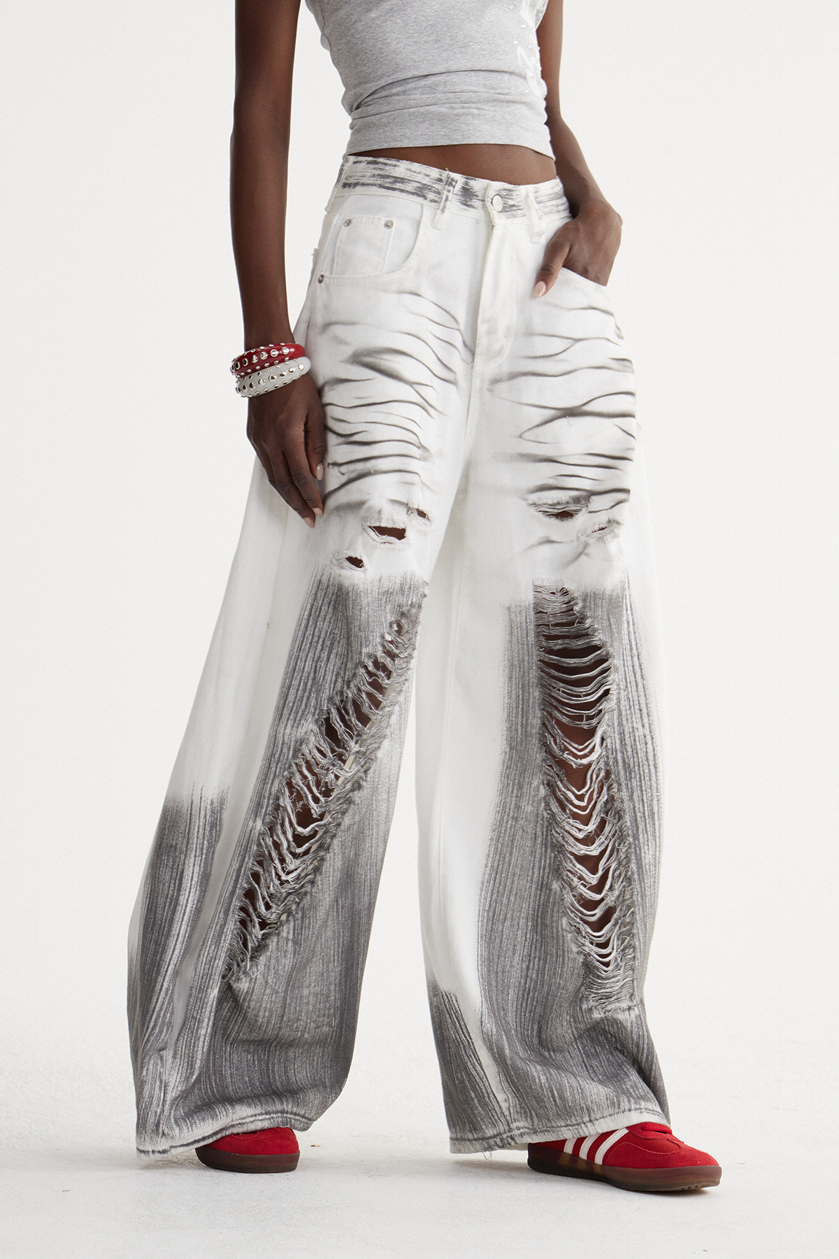 Ishild Tie Dye Ripped Baggy Jeans