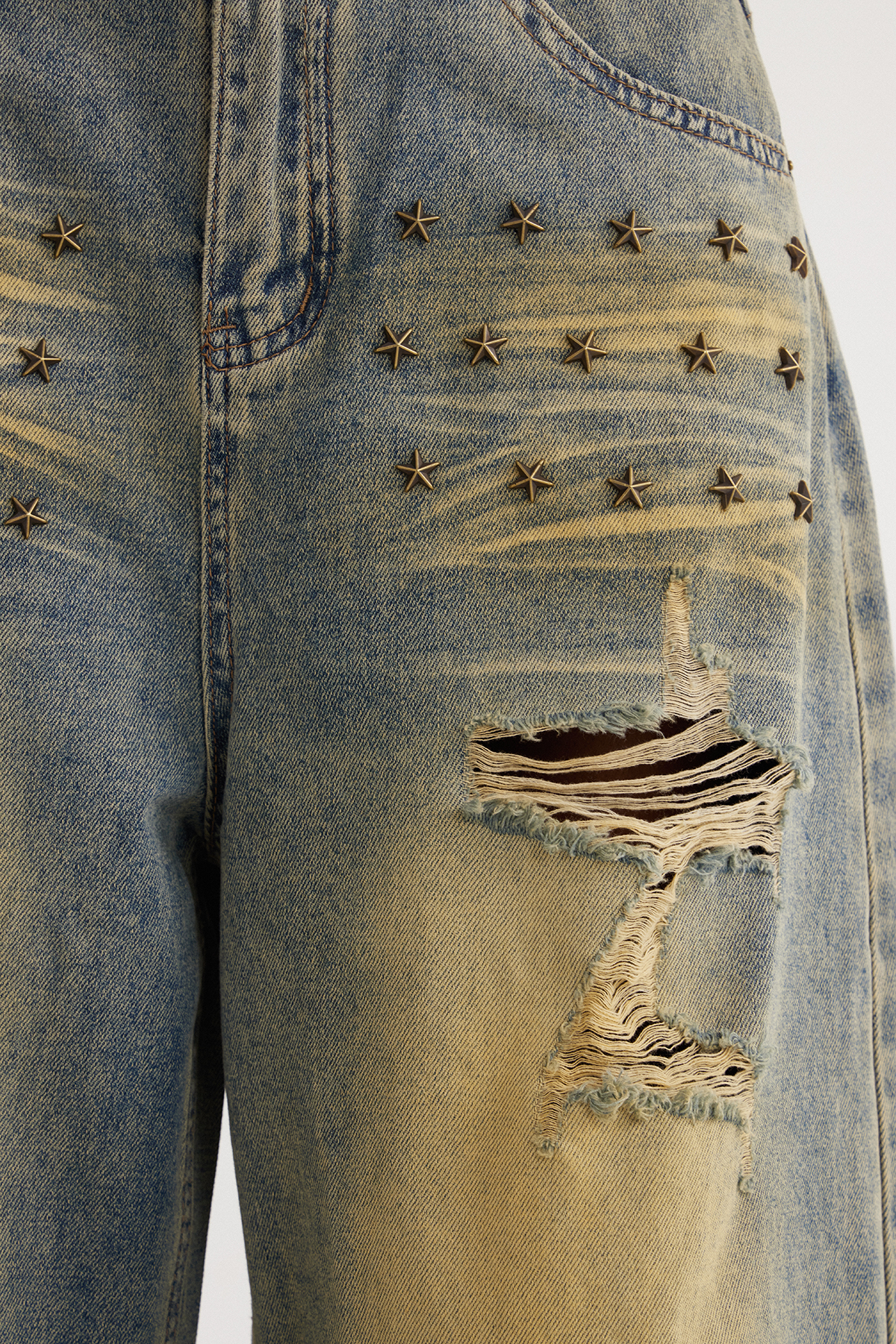 Ishmerai Ripped Studded Barrel Jeans