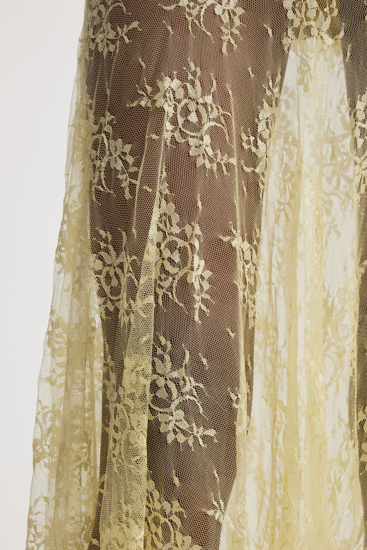 Islwyn Halter Neck Lace Maxi Dress