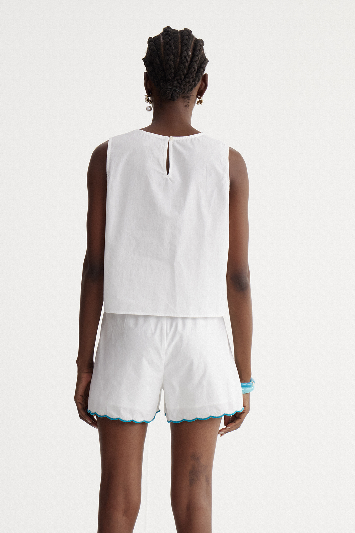 Ismaele Sleeveless Embroidered Shorts Set