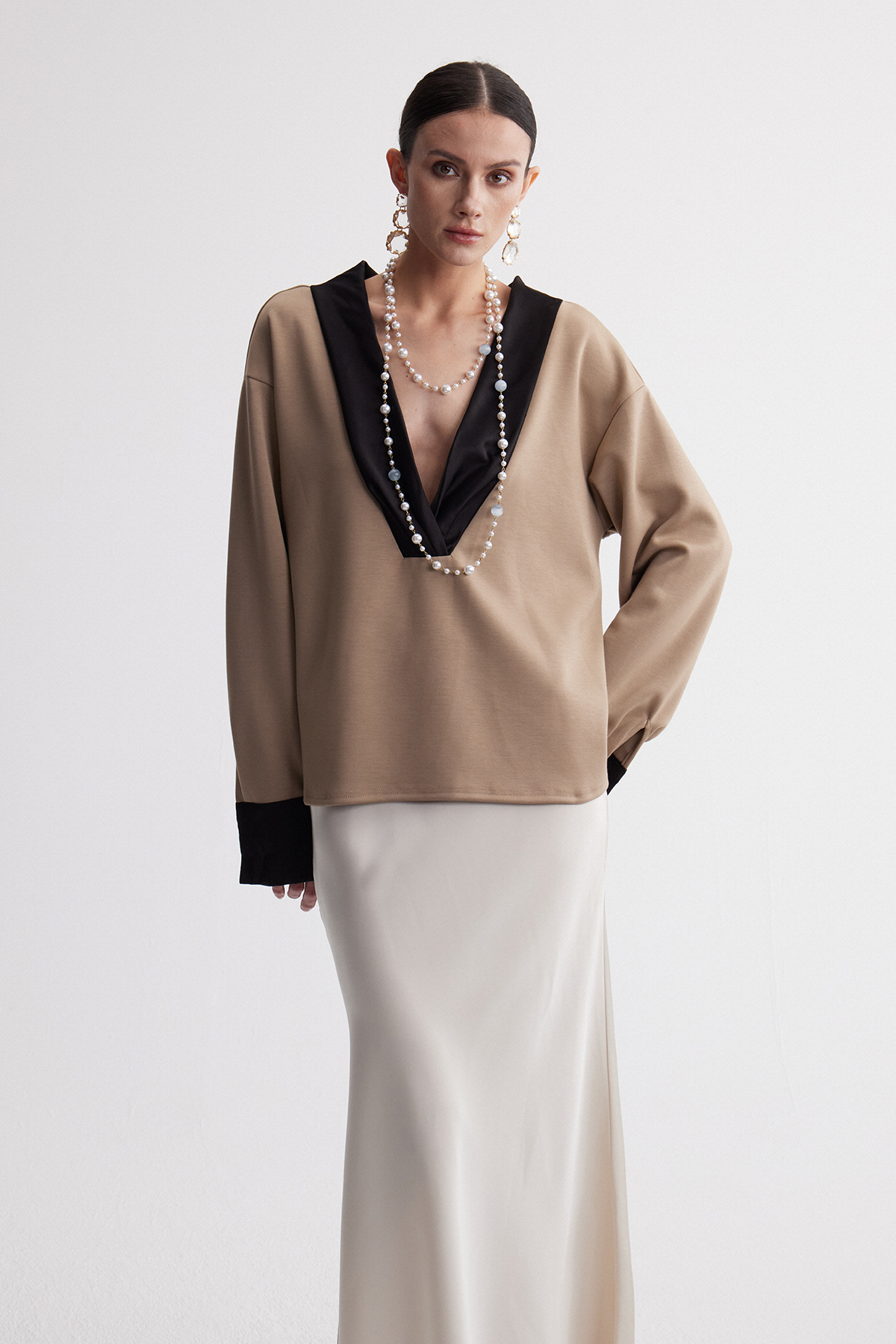 Israfil V Neck Colorblock Top