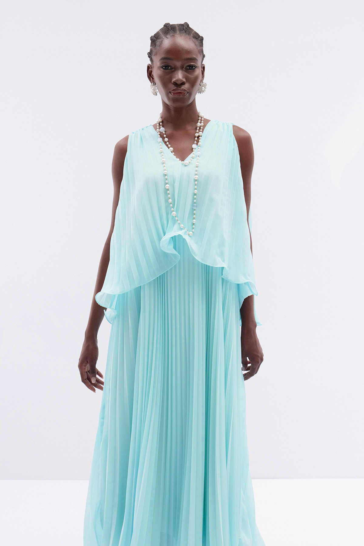 Ithiel Sleeveless Ruffle Midi Dress