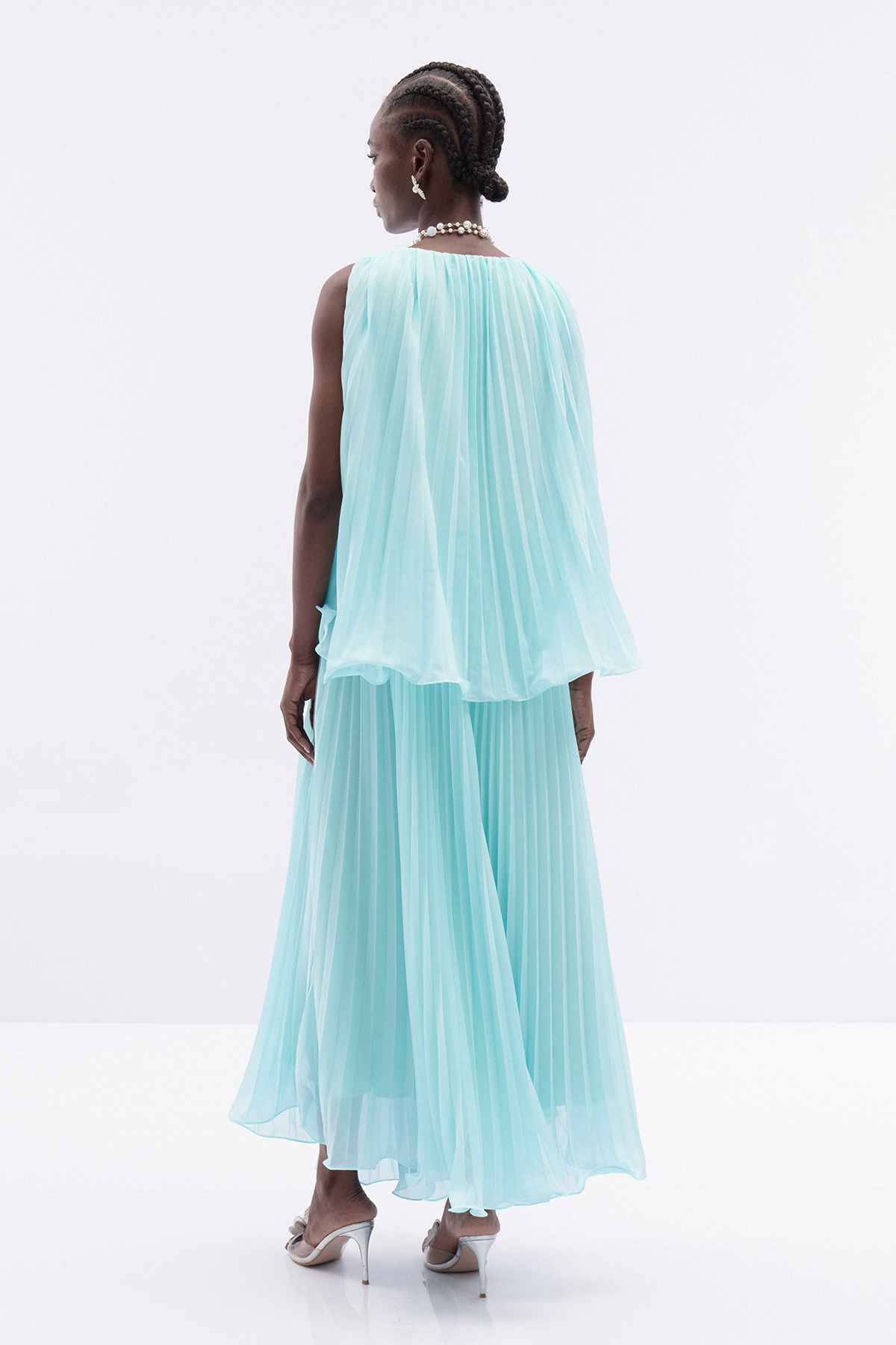 Ithiel Sleeveless Ruffle Midi Dress