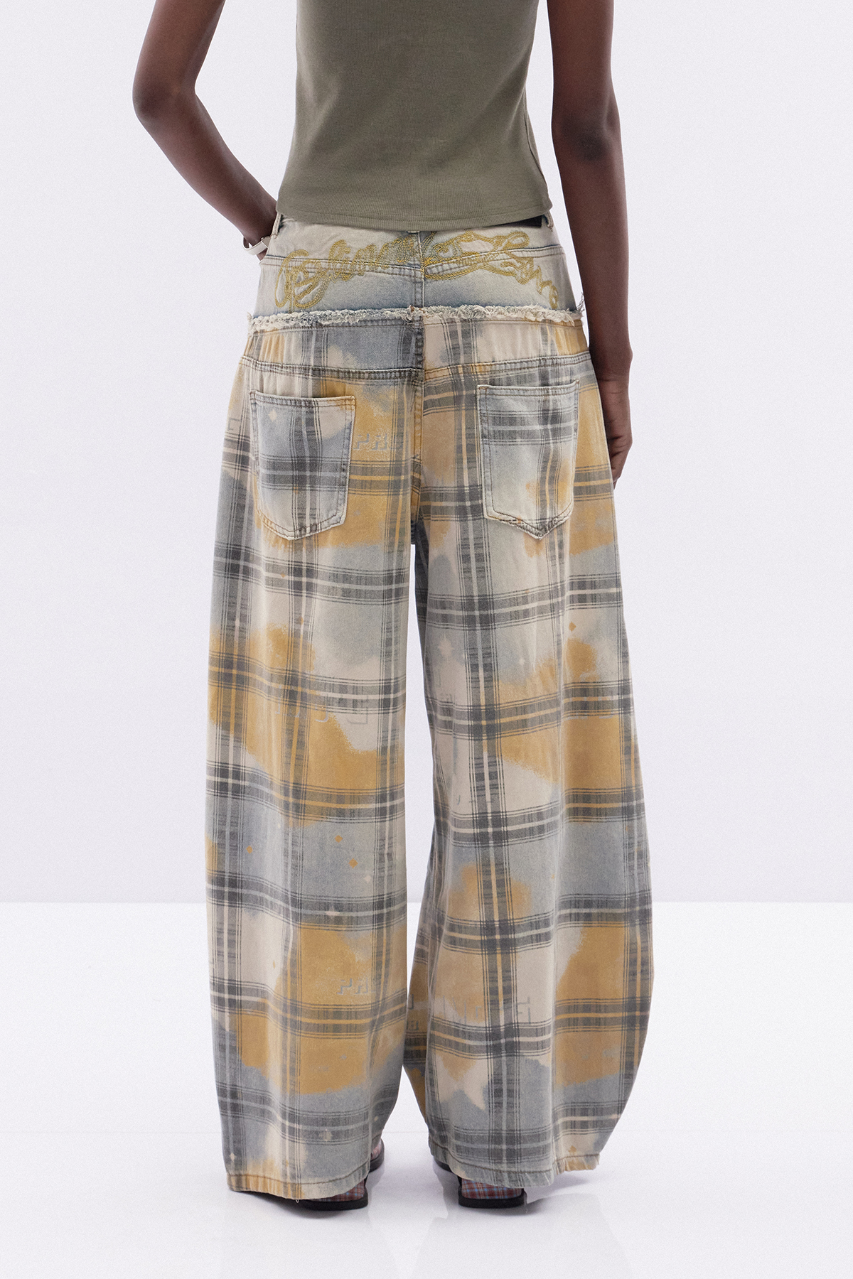 Itzal Plaid Ripped Baggy Jeans