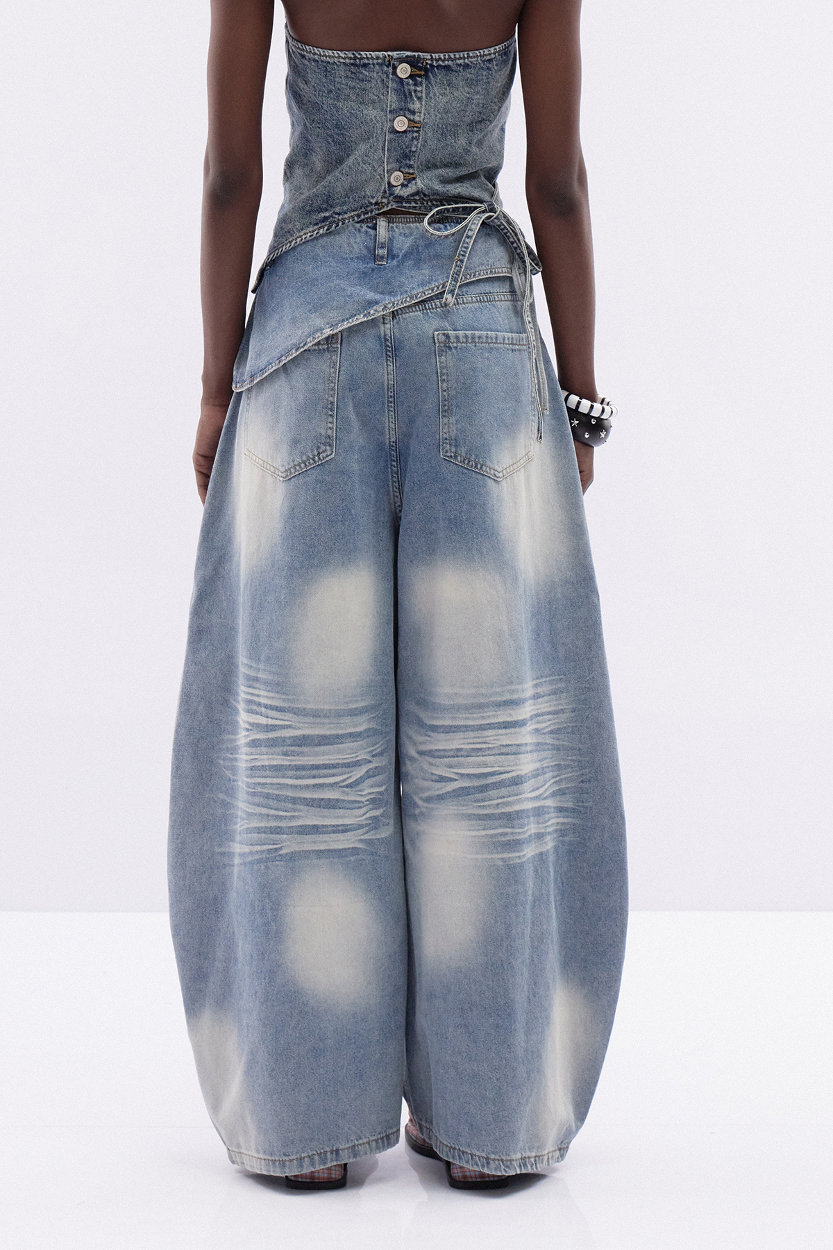 Itzayana Deconstruct Graffiti Baggy Jeans