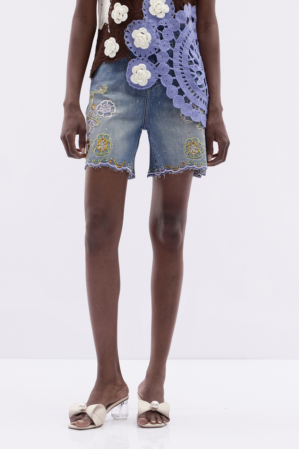 Iudgual Rhinestone Embroidered Denim Shorts