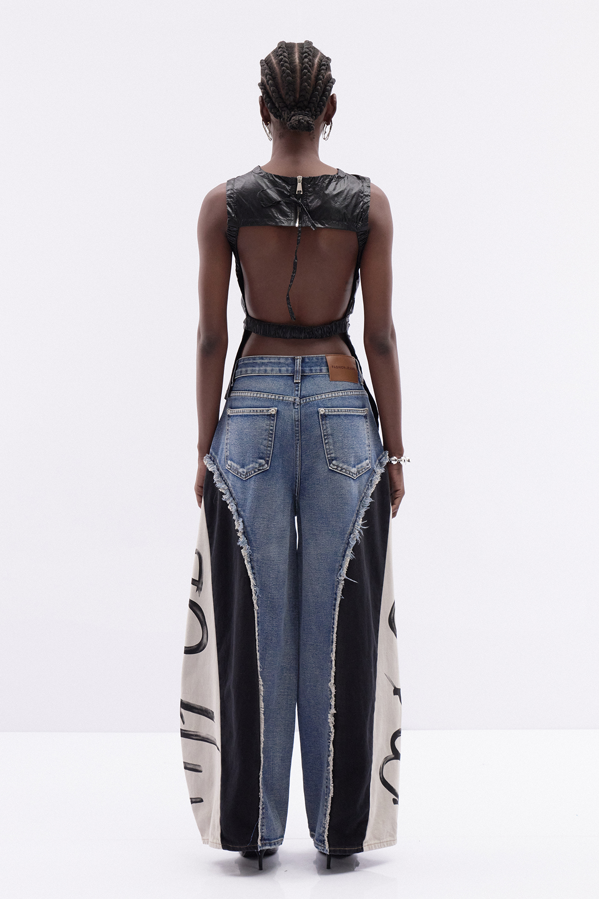 Iudris Deconstruct Baggy Jeans