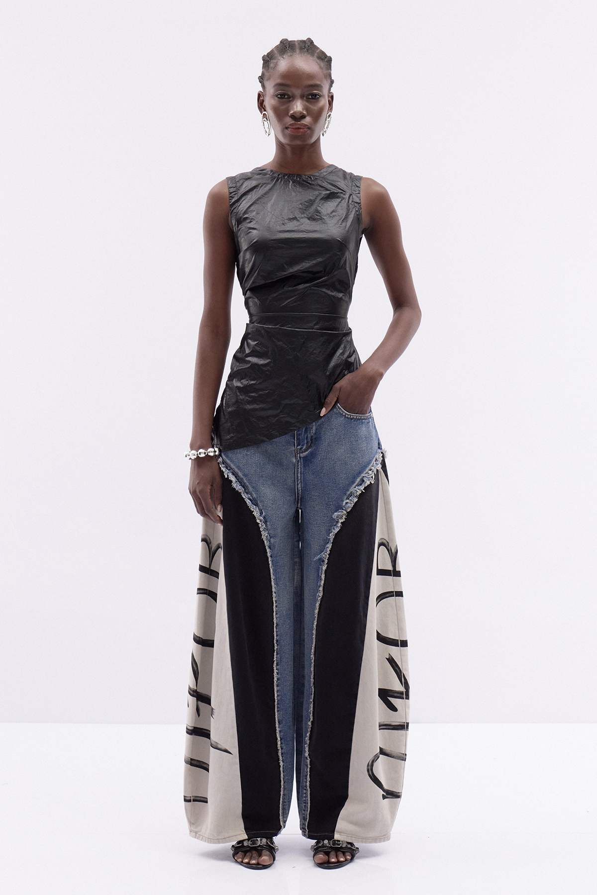 Iudris Deconstruct Baggy Jeans