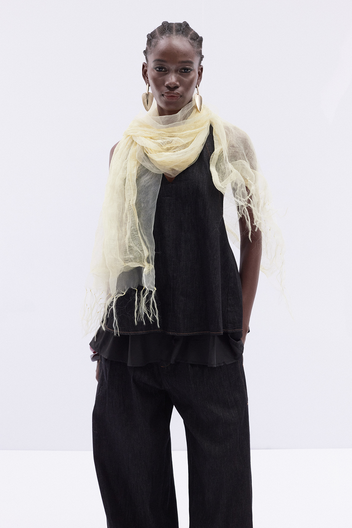 Iulius Mesh Fringe Scarf