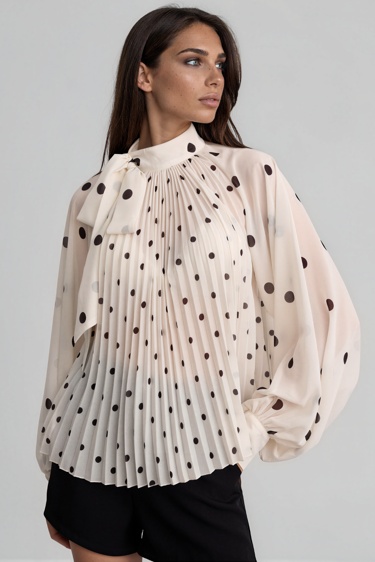 Iuventinus Batwing Sleeve Dot Top