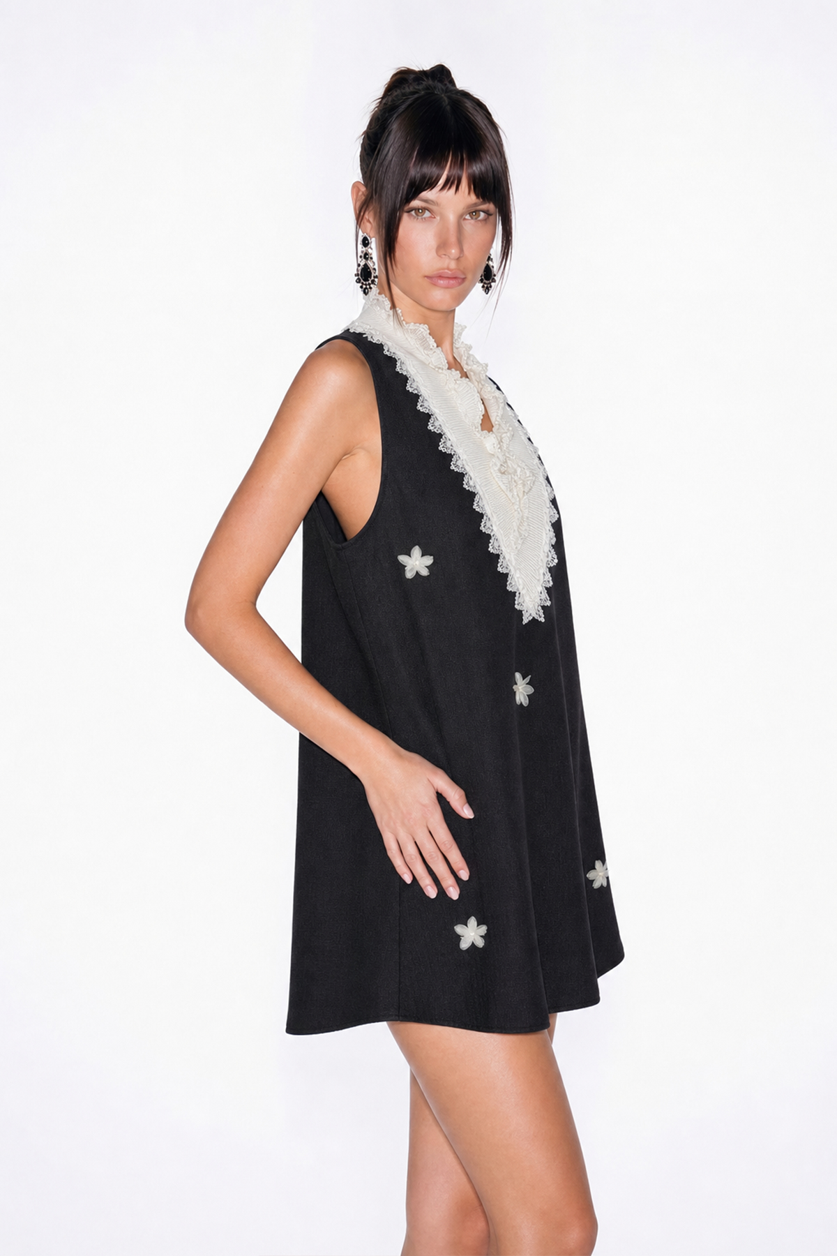 Ivanna Sleeveless Flower Mini Dress