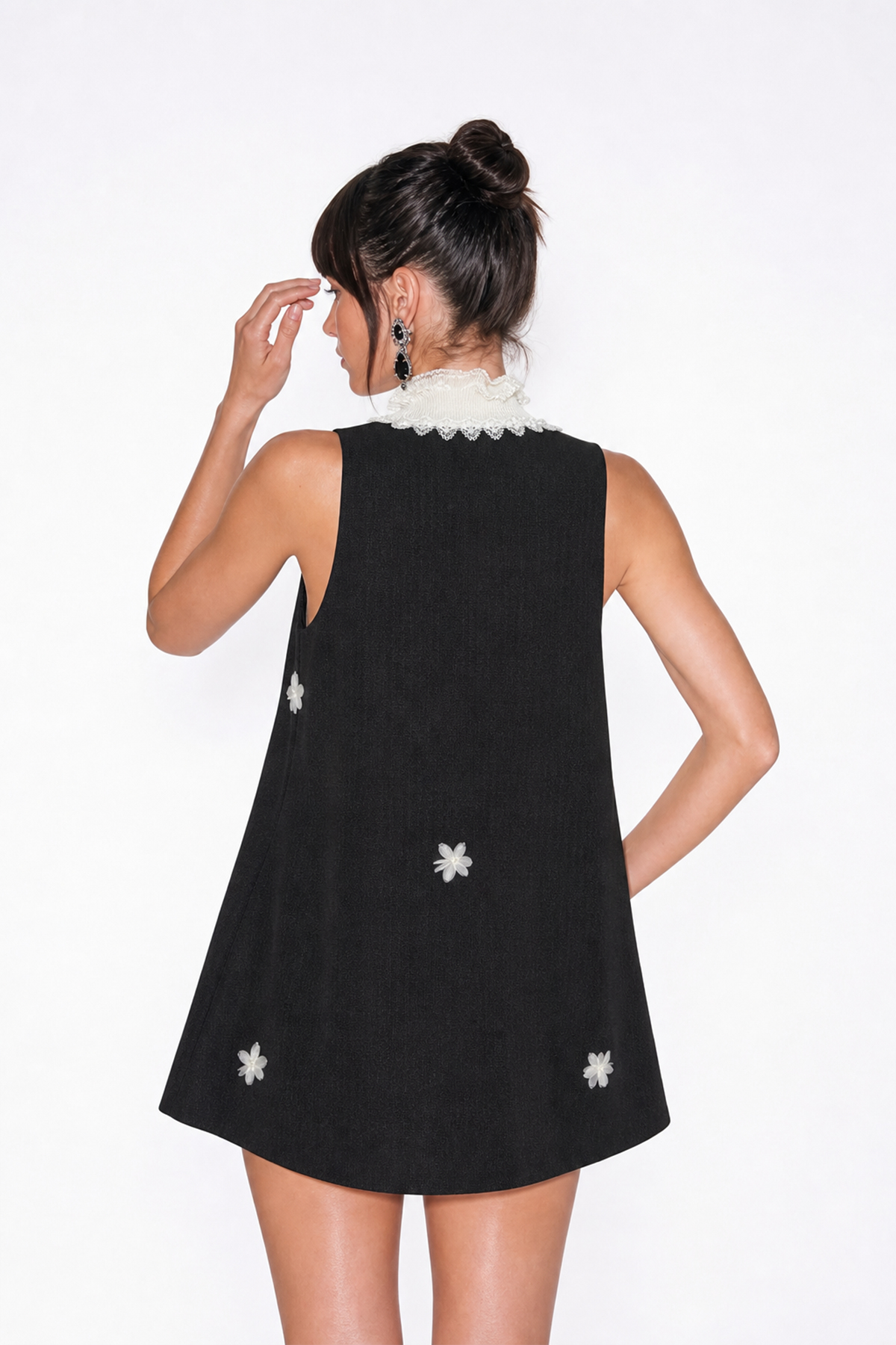 Ivanna Sleeveless Flower Mini Dress