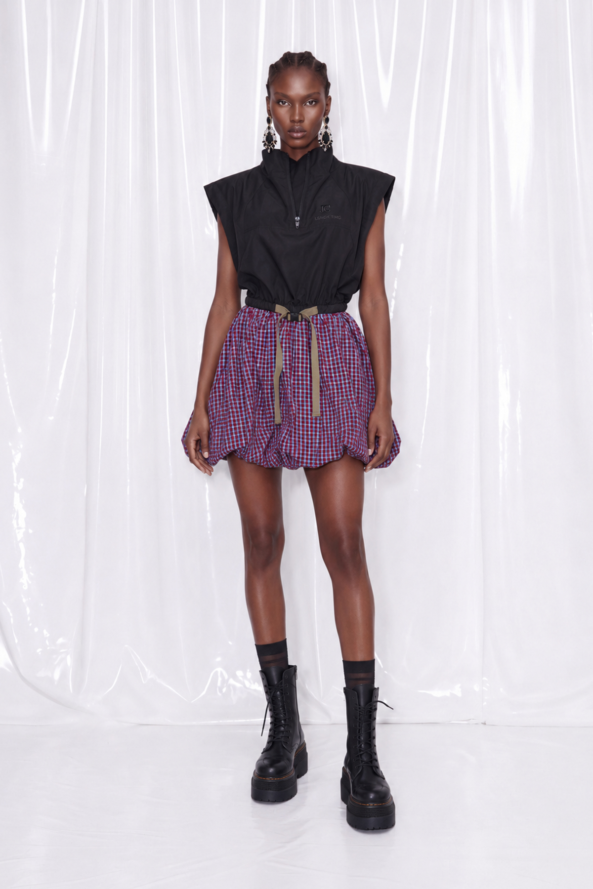Ivone Sleeveless Grid Bubble Mini Dress In Black