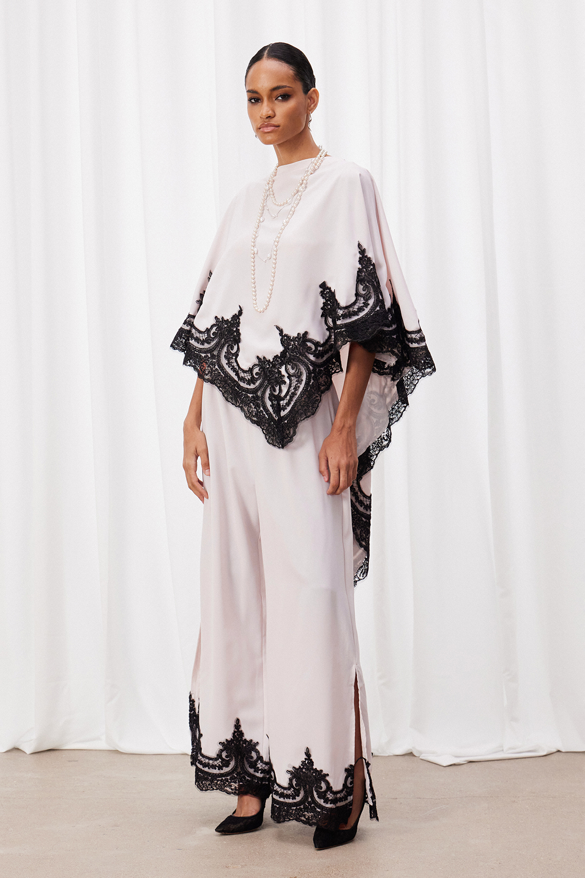 Ivonne Lace Pants Set