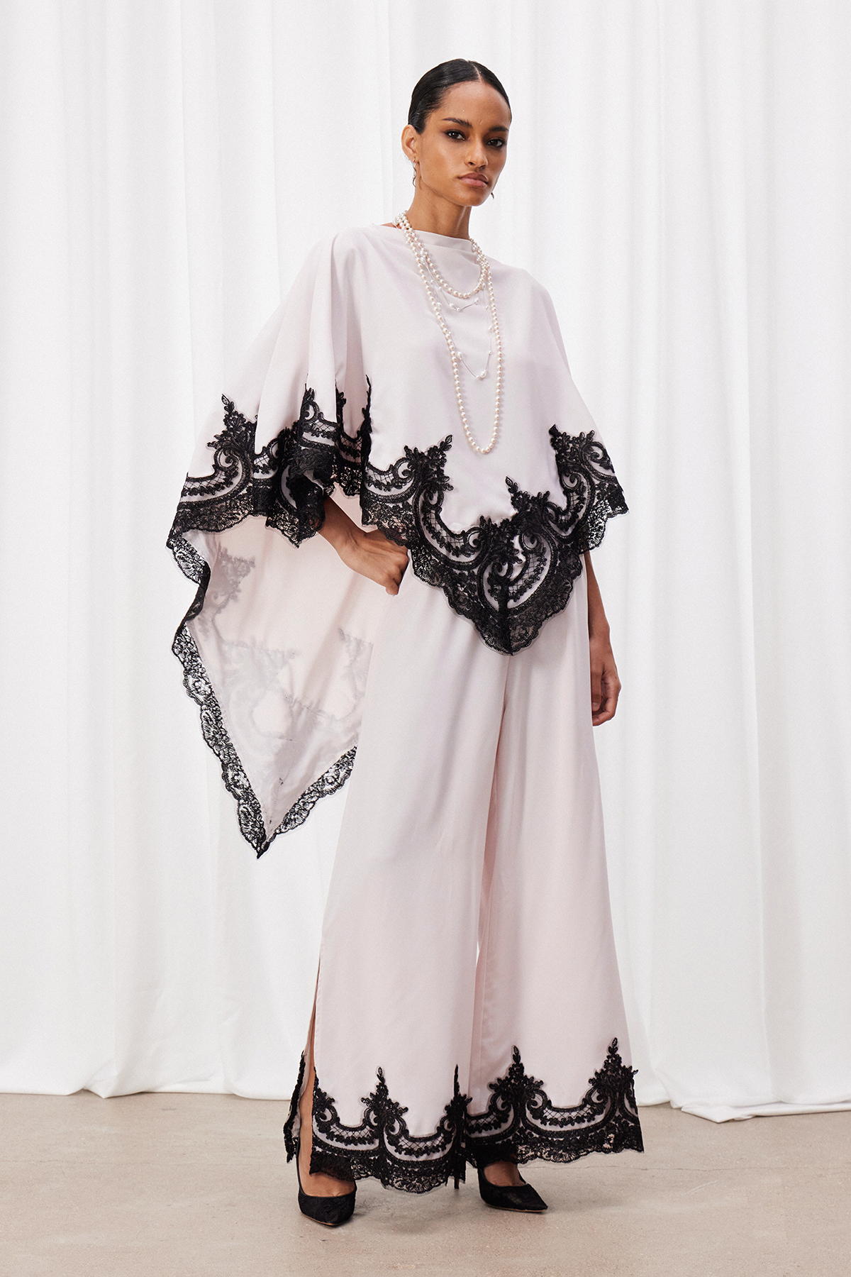 Ivonne Lace Pants Set