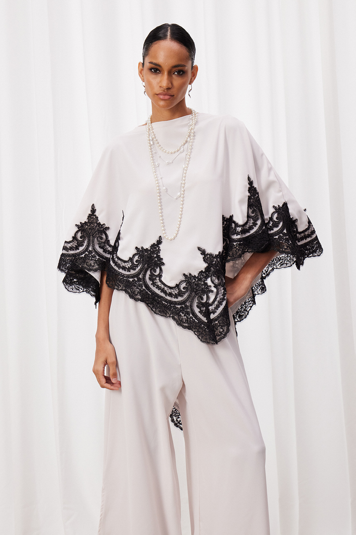 Ivonne Lace Pants Set