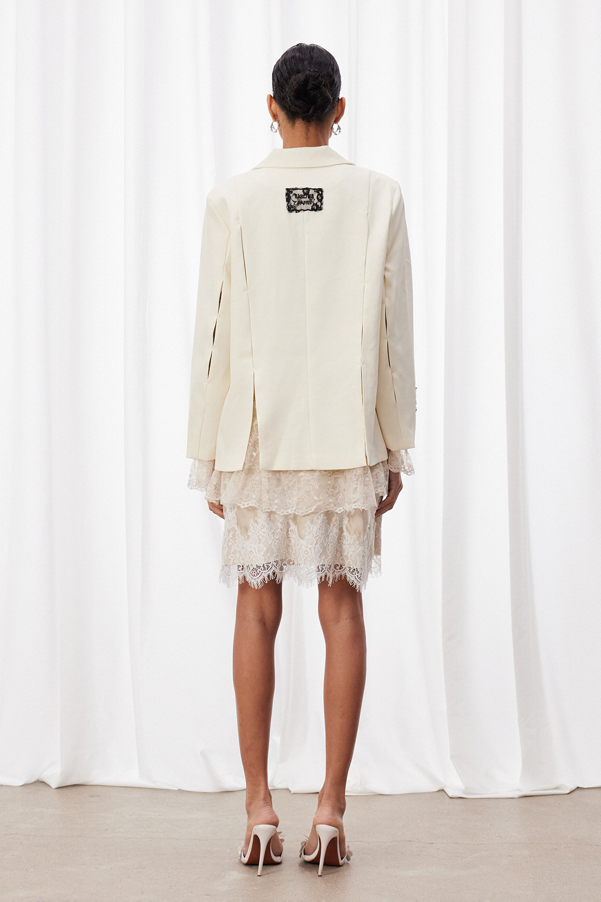 Iyyov Lace Blazer