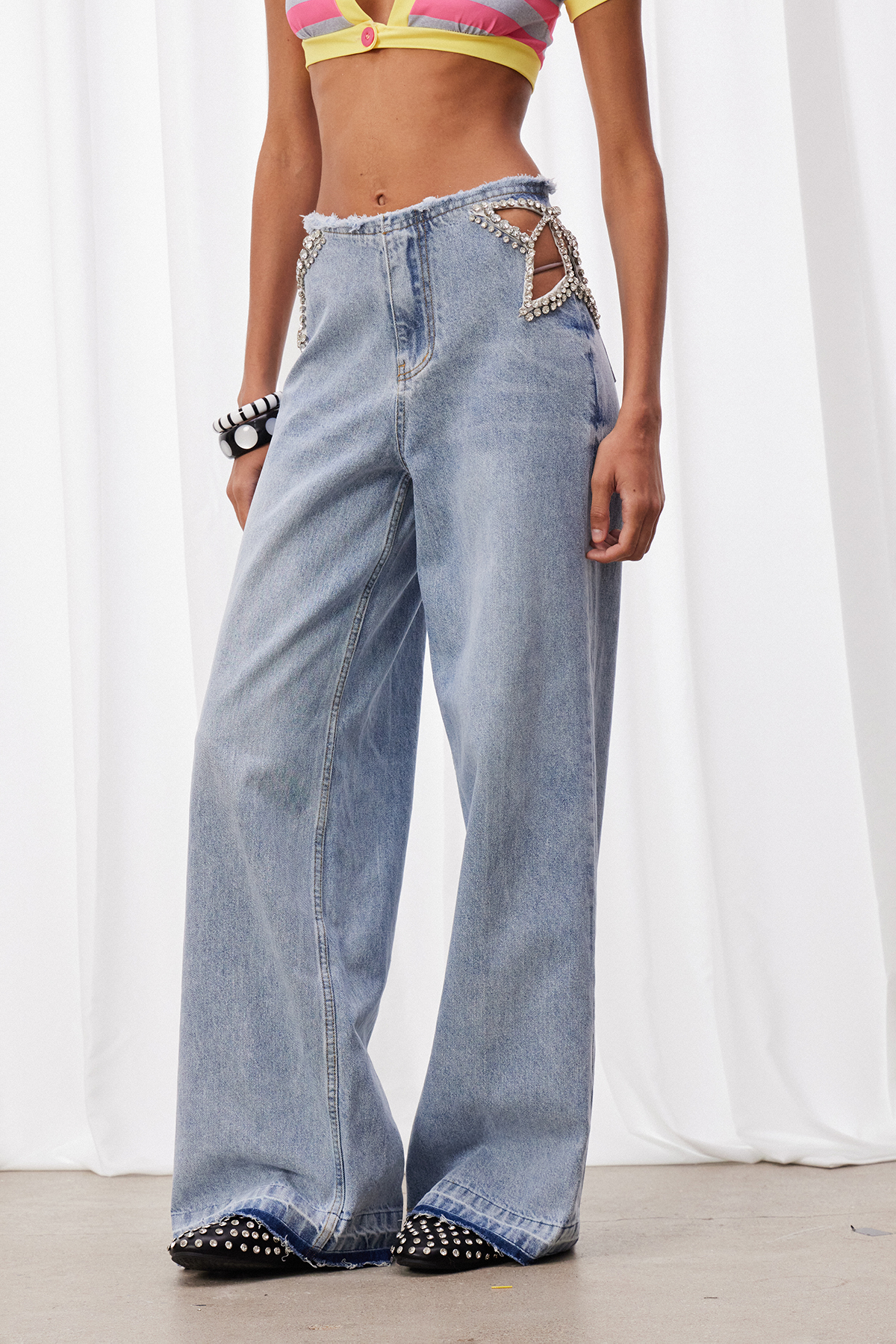 Izdihar Crystal Butterfly Cutout Jeans