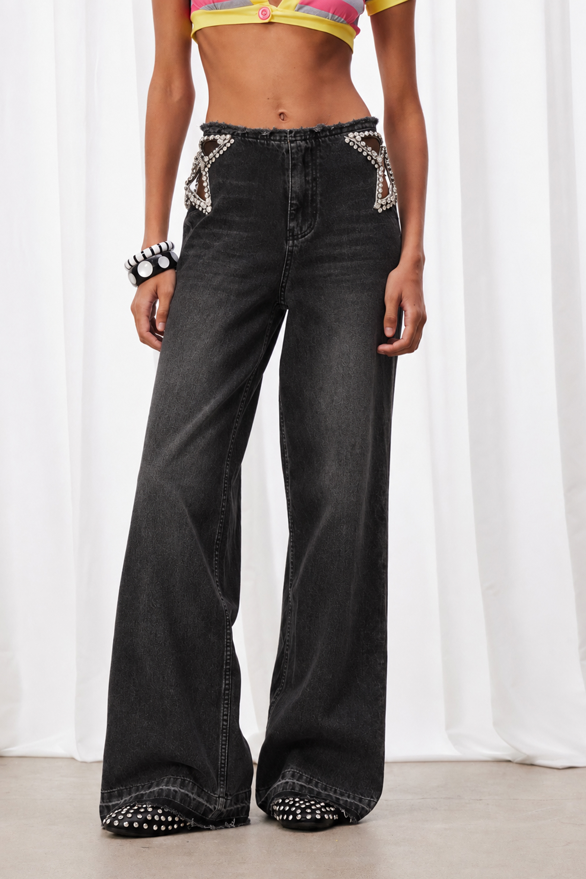 Izdihar Crystal Butterfly Cutout Jeans In Black