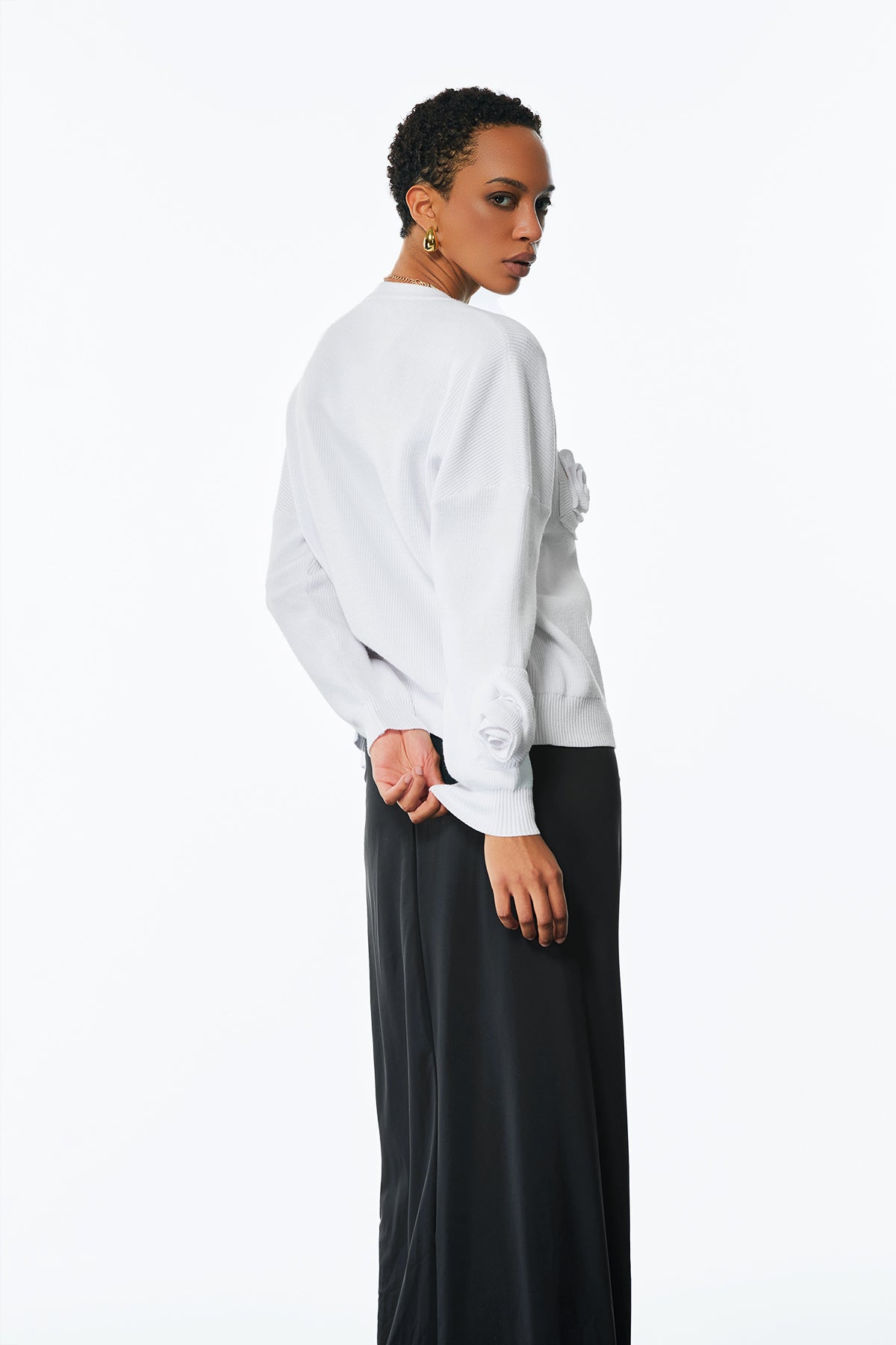 Jasmin Flower Long Sleeve Knit Top In White