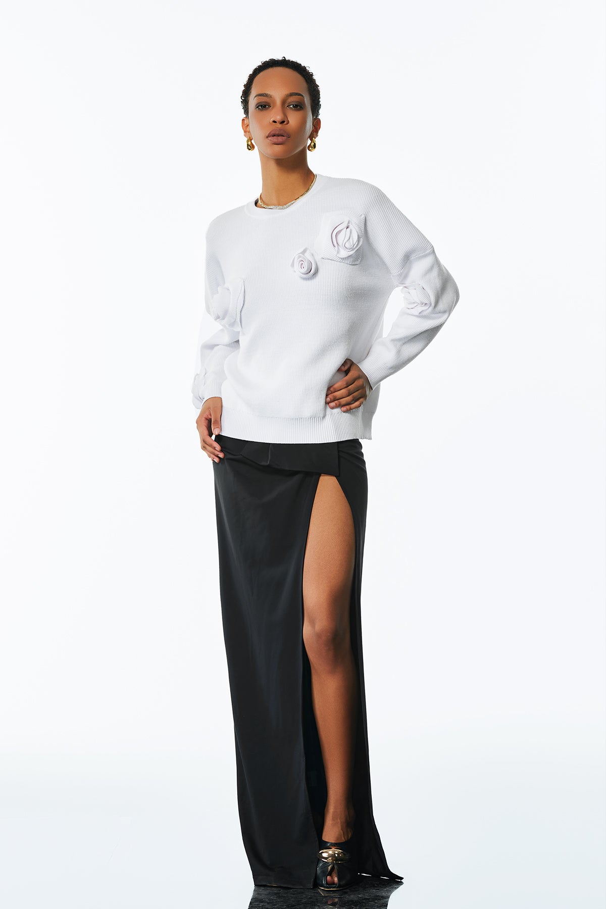 Jasmin Flower Long Sleeve Knit Top In White