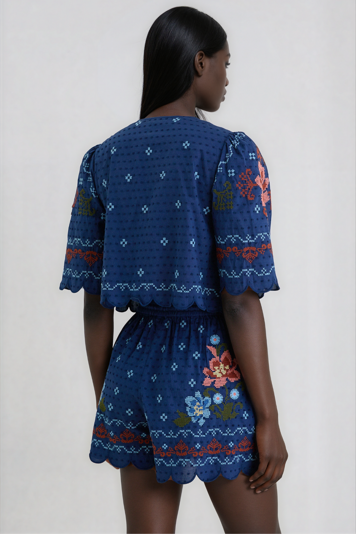 Jawahir Tie Up Floral Shorts Set