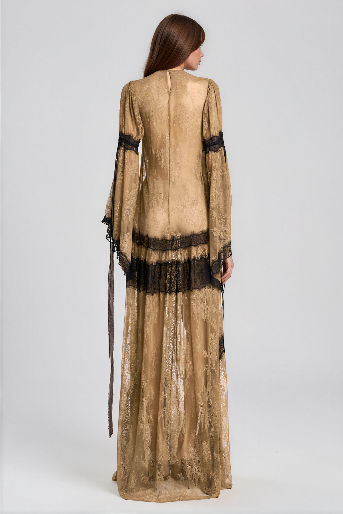 Jelka Round Neck Lace Maxi Dress