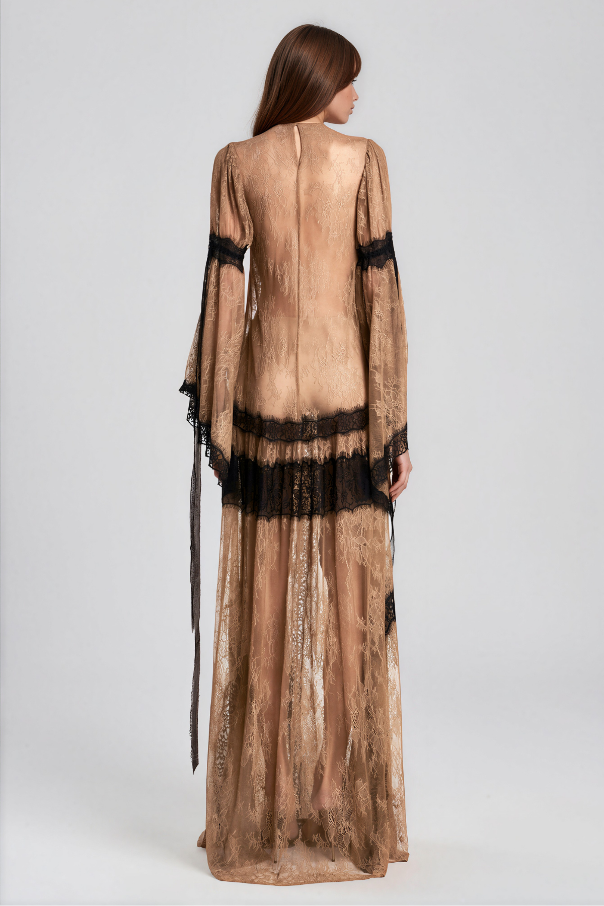 Jelka Round Neck Lace Maxi Dress