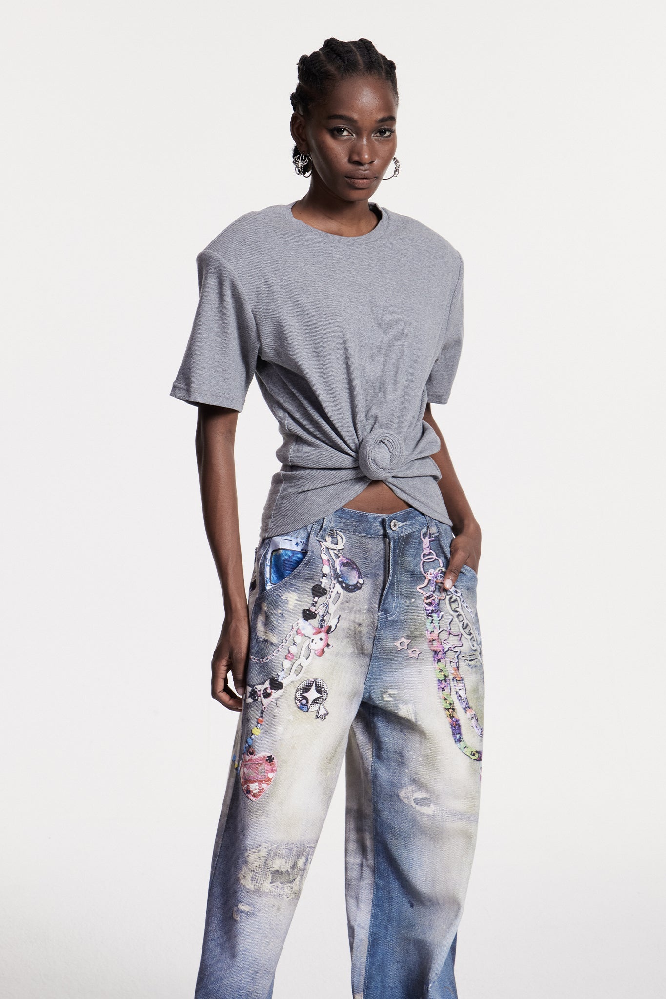 Jemma Ruch Twist T Shirt In Grey