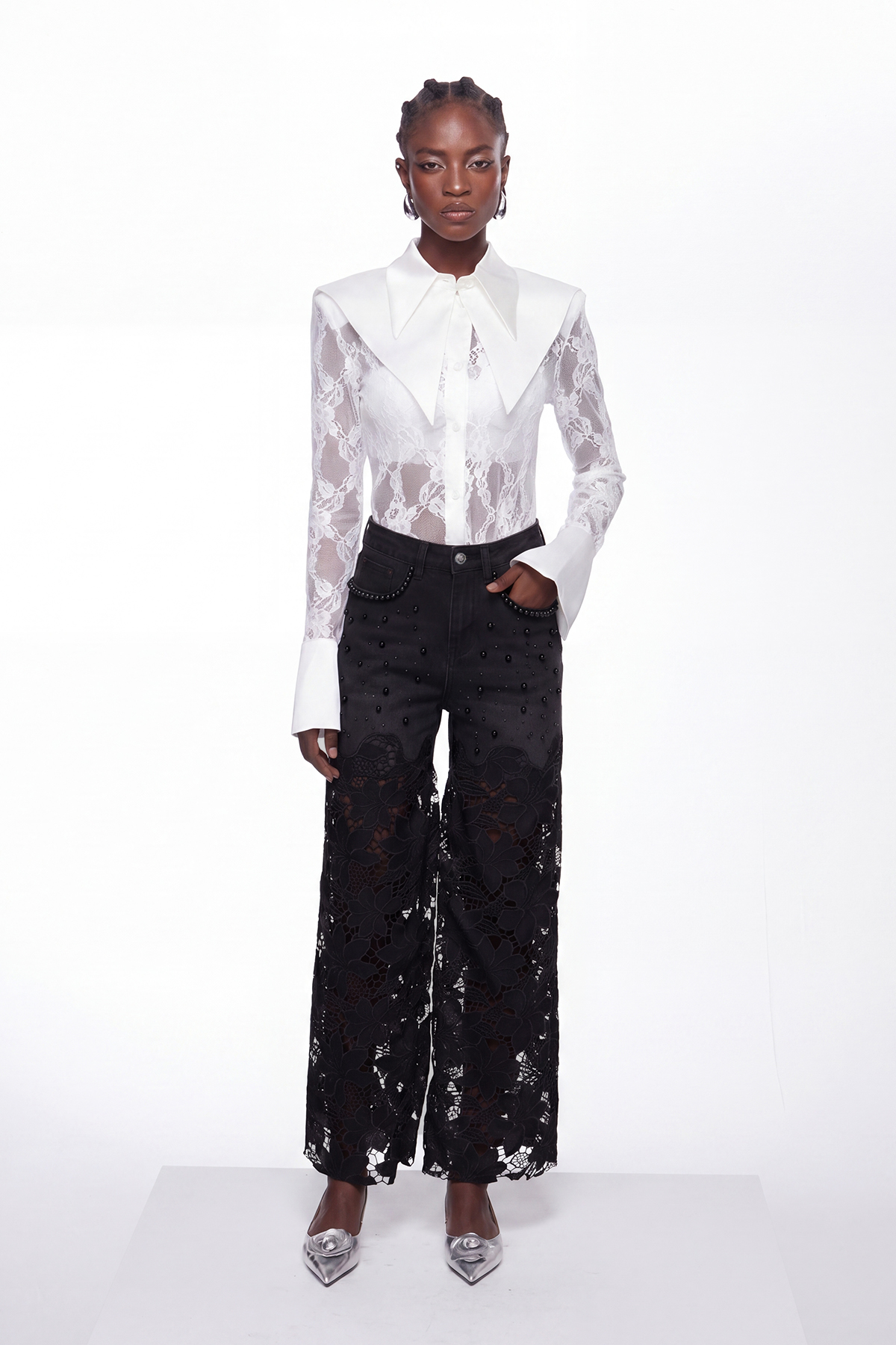 Judith Pearl Floral Cutout Jeans In Black