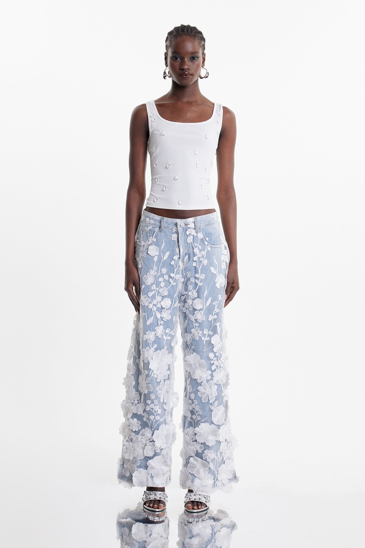 Judith Flower Embroidered Jeans