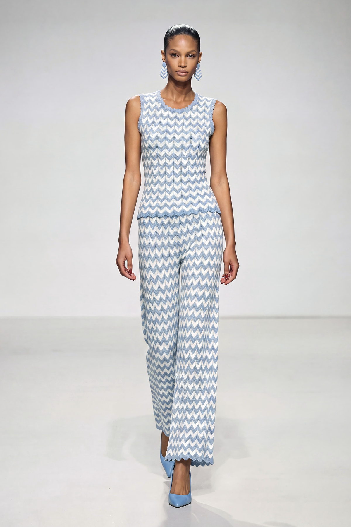 Kanak Sleeveless Knit Pants Set