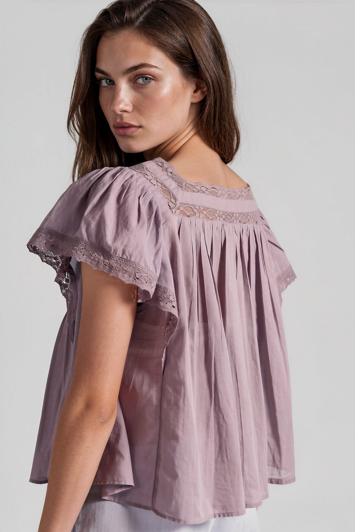 Kanelo Button Lace Top