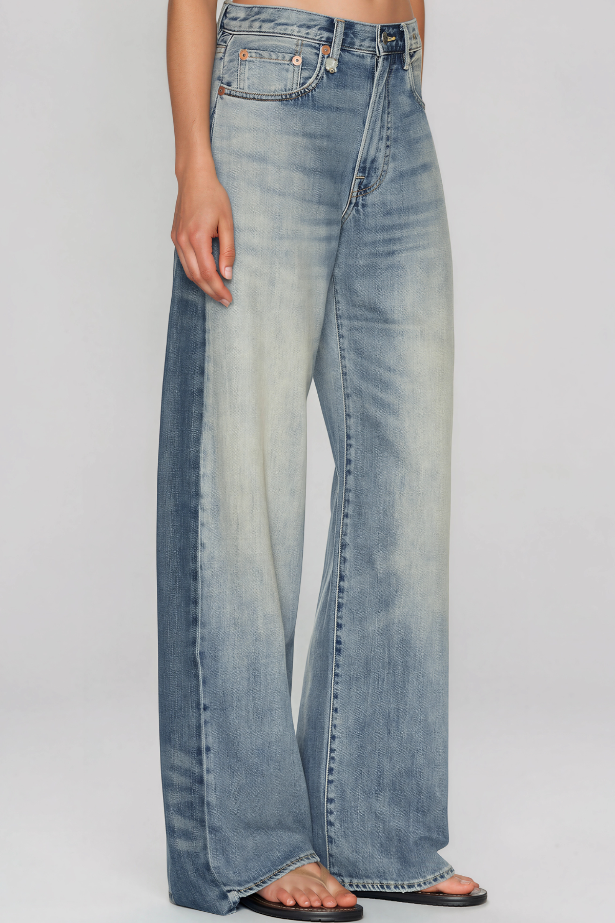 Kateisha Bleanched Straight Jeans