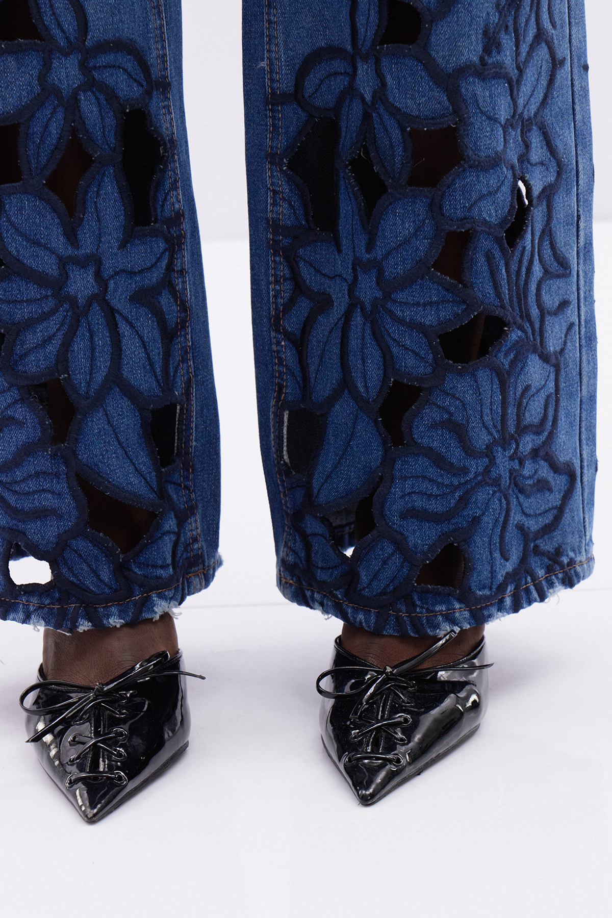 Kathiucia Floral Cutout Jeans