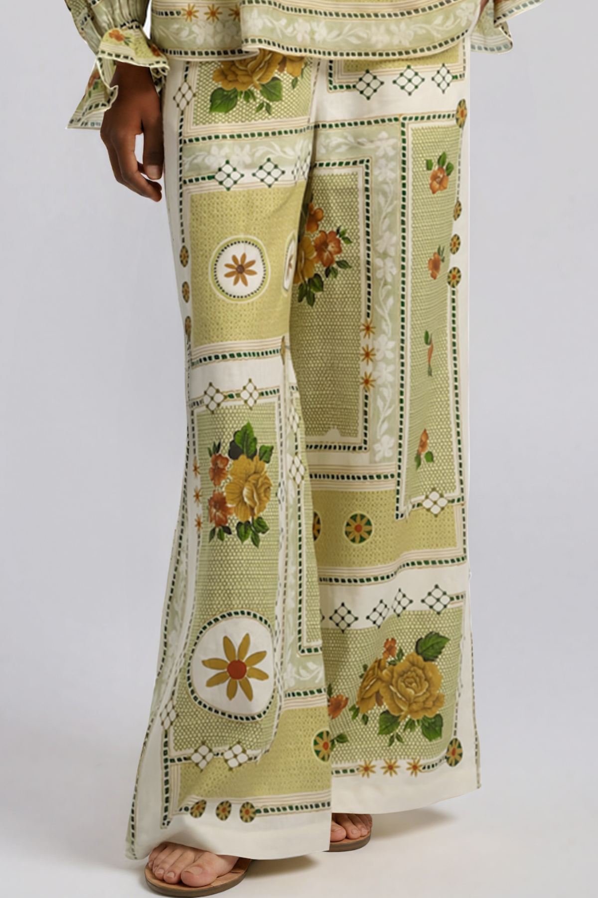 Kayode Balloon Sleeve Floral Pants Set