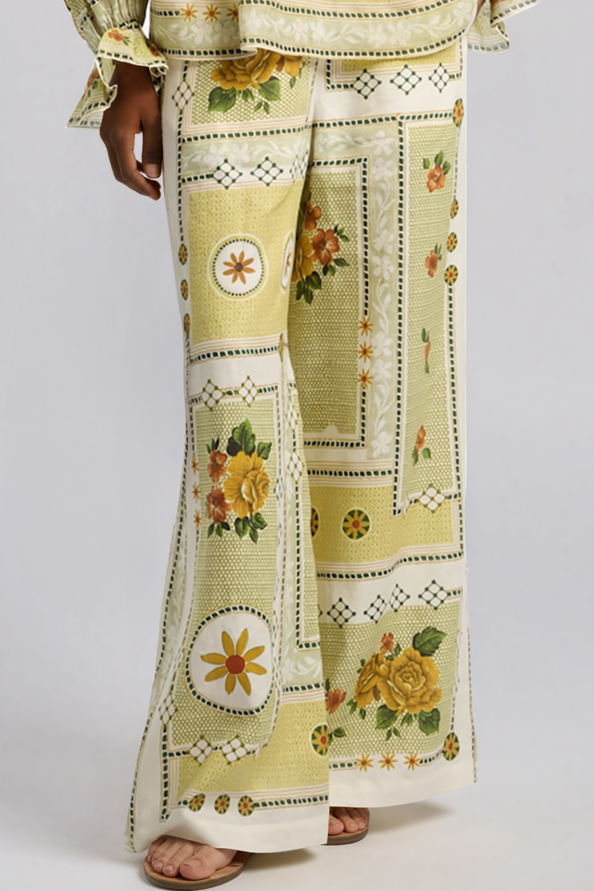 Kayode Balloon Sleeve Floral Pants Set
