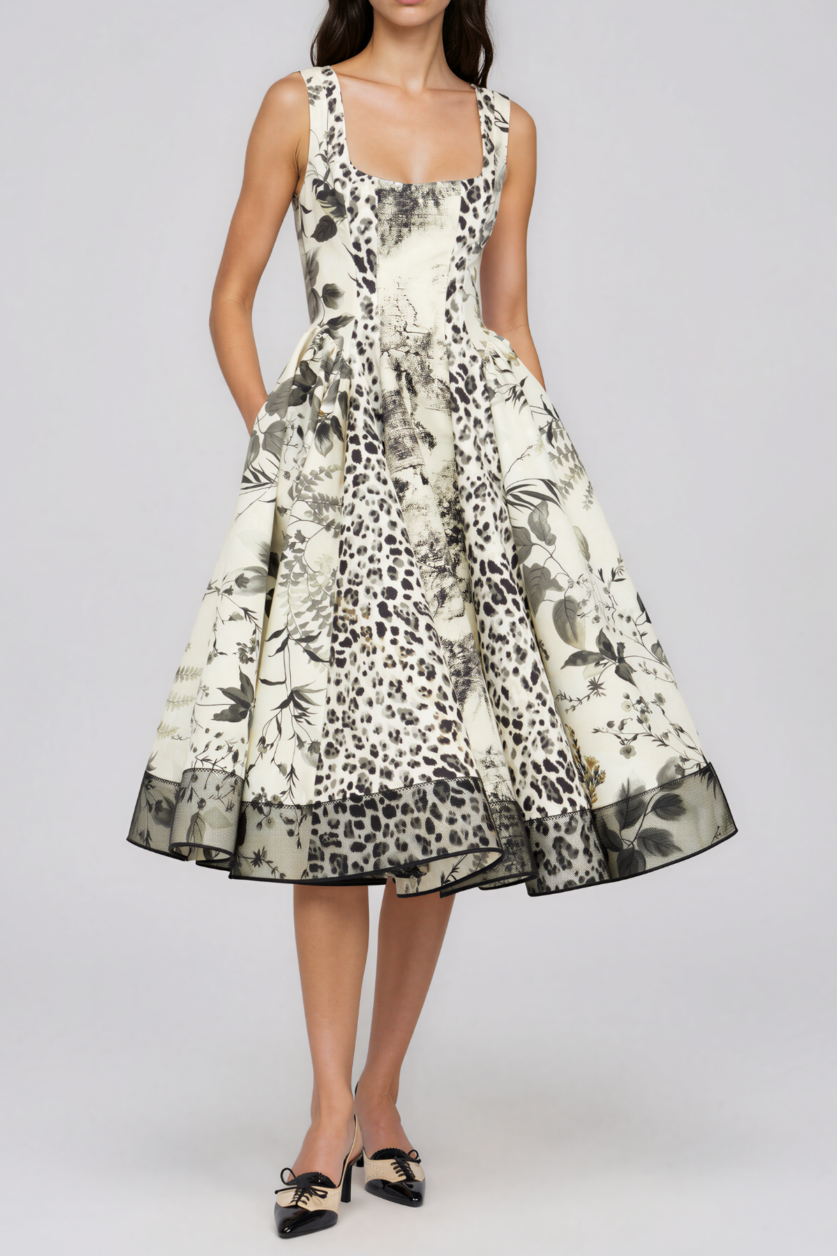 Kazuno Sleeveless Print Midi Dress