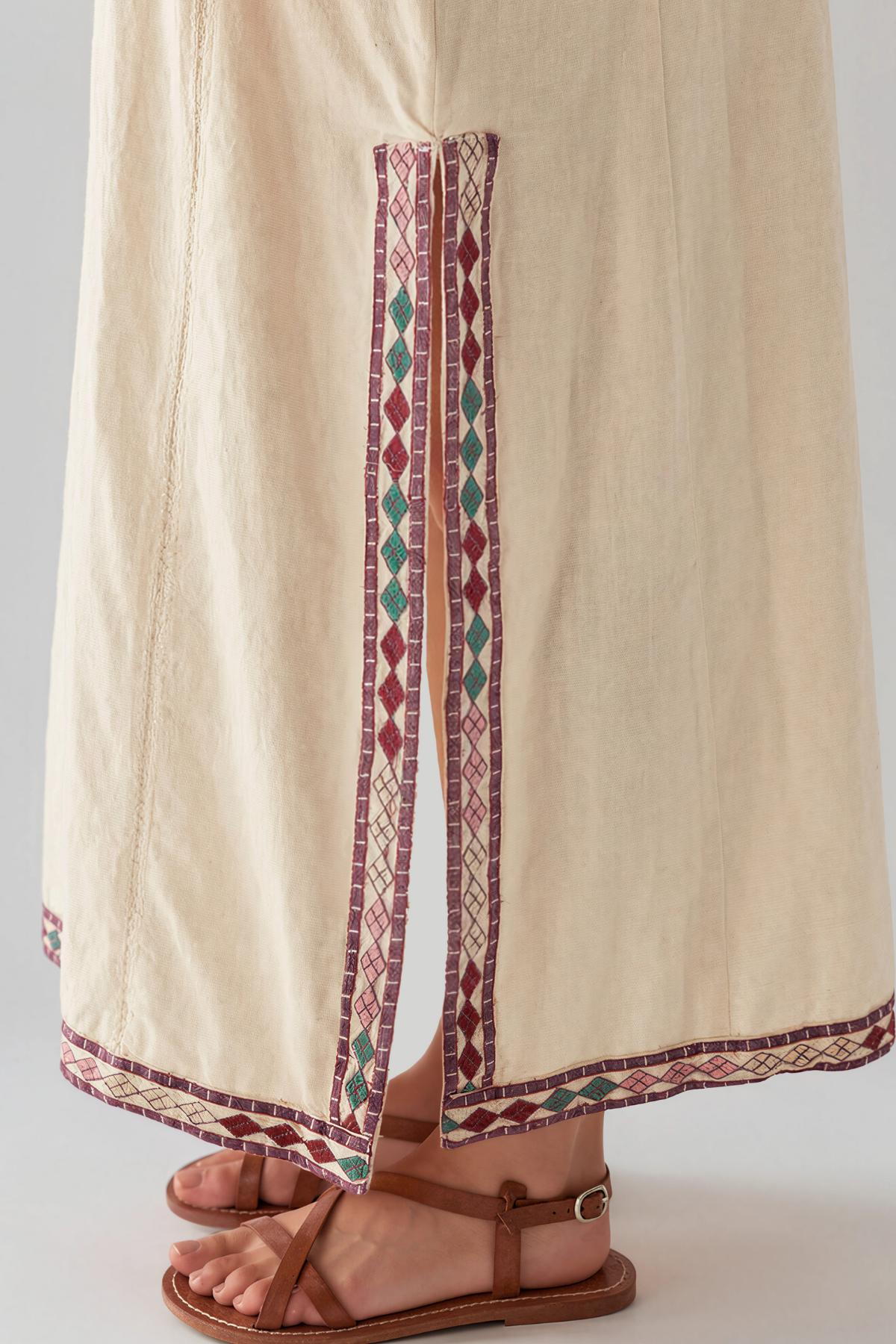 Kenshin Long Sleeve Embroidered Split Maxi Dress