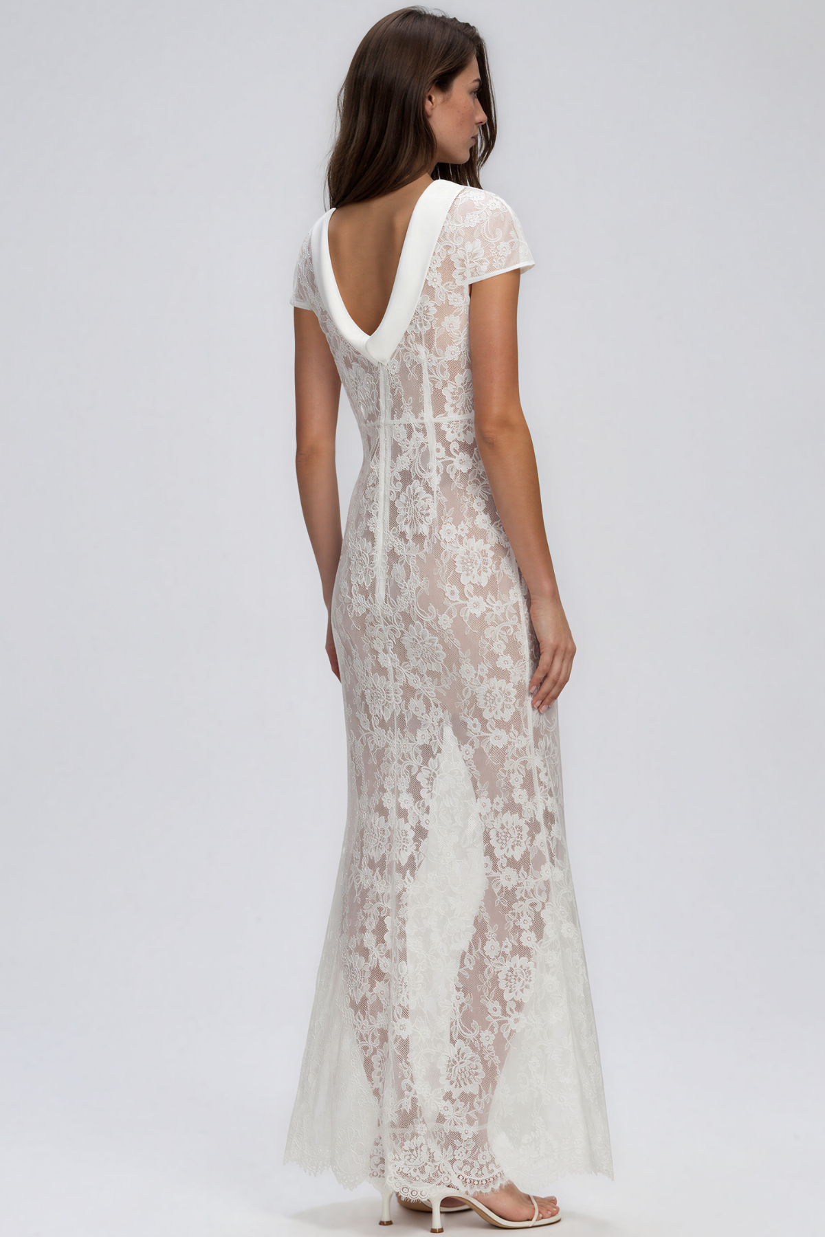 Kensley Backless Lace Maxi Dress